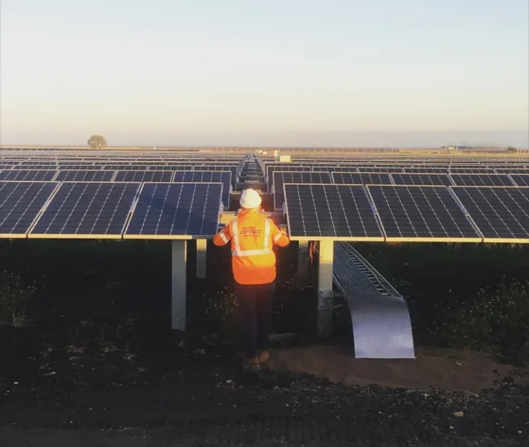 Tradeconnex workers on Columboola Solar Farm
